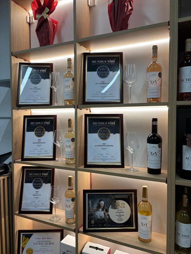 Diplomele Mundus Vini și Concours Mondial de Bruxelles la Crama Beciu